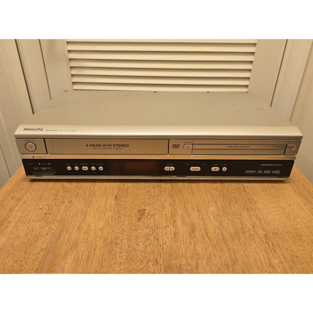 Philips VHS VCR  DVP3050V/37 4 Head Video Cassette Recorder DVD Player Combo